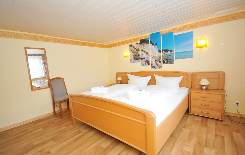 Ferienhus Baabe Fewo 01 Terrasse, Sauna- Und Schwimmbadnutzung Im Ahoi Sellin المظهر الخارجي الصورة