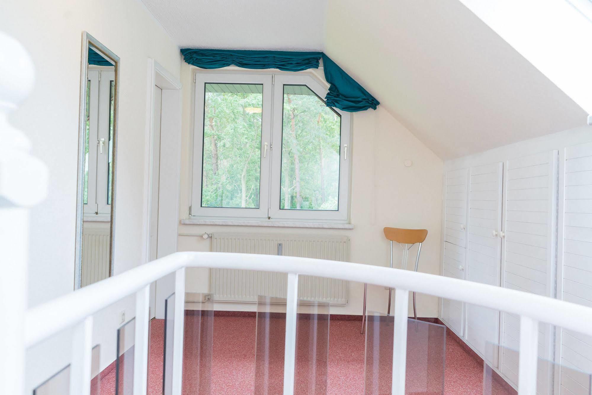 Ferienhus Baabe Fewo 01 Terrasse, Sauna- Und Schwimmbadnutzung Im Ahoi Sellin المظهر الخارجي الصورة